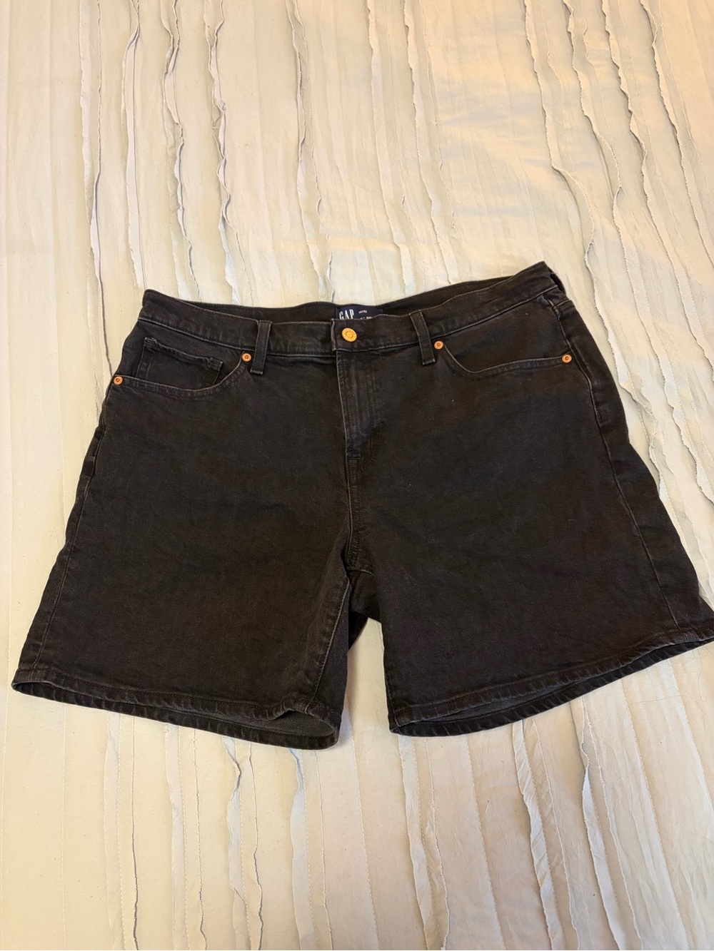 GAP Black Denim 5” Shorts | Size 14